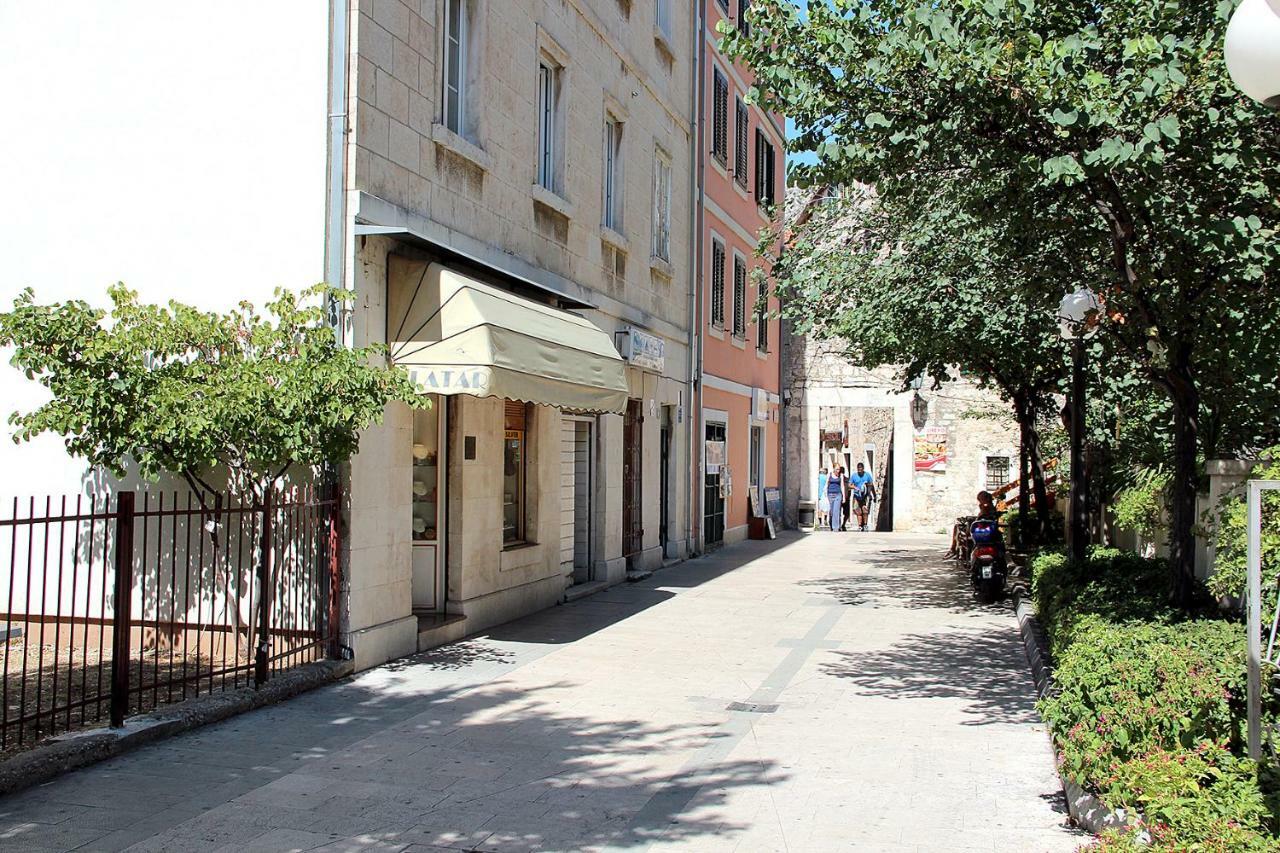 Apartment Mimica-Croatia , Omis , Center מראה חיצוני תמונה