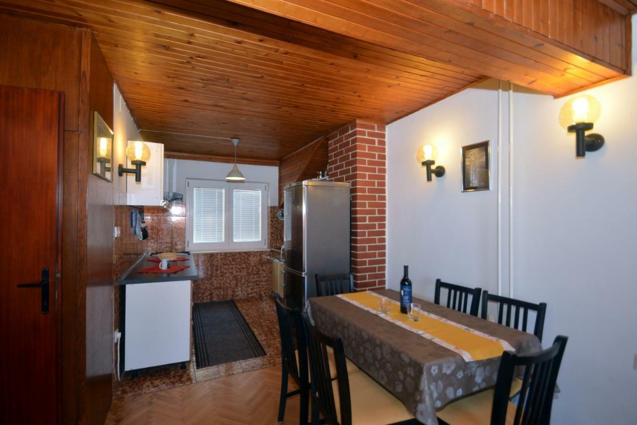 Apartment Mimica-Croatia , Omis , Center מראה חיצוני תמונה