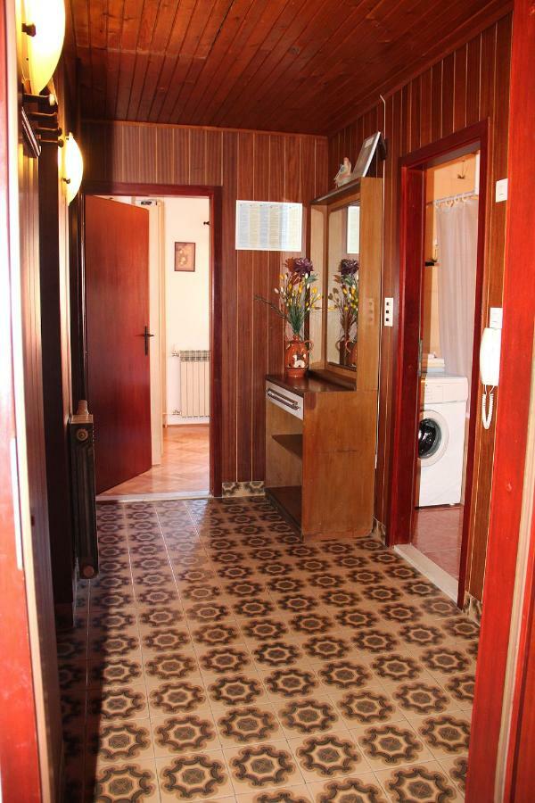 Apartment Mimica-Croatia , Omis , Center מראה חיצוני תמונה