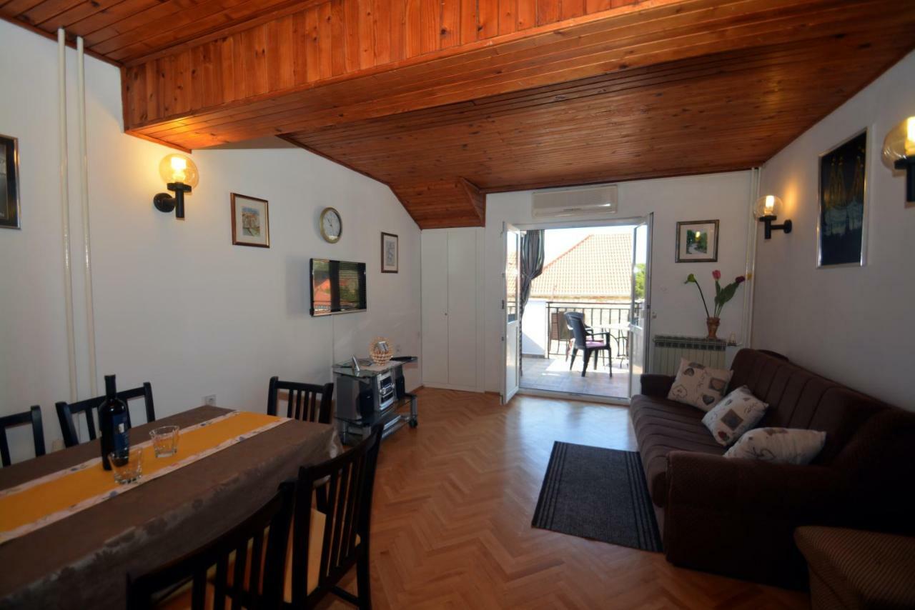 Apartment Mimica-Croatia , Omis , Center מראה חיצוני תמונה