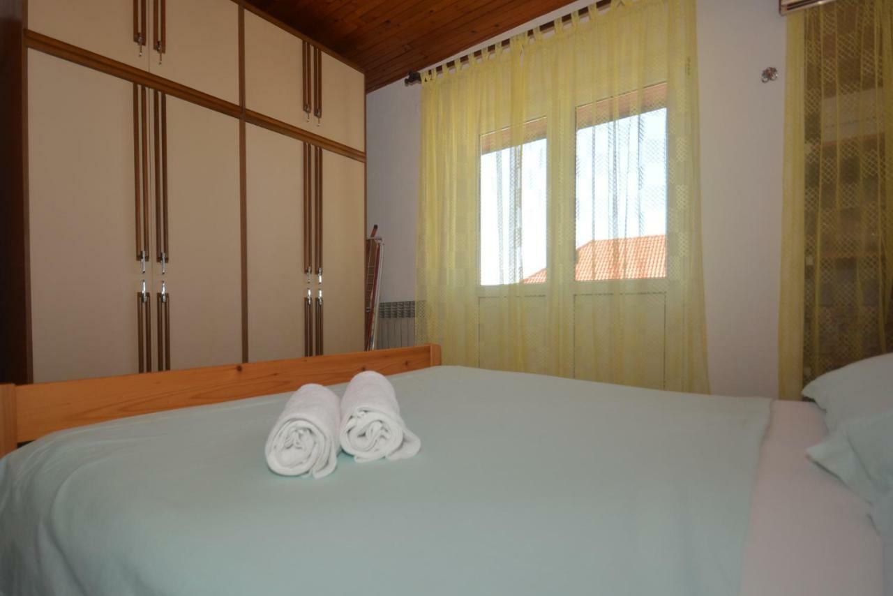 Apartment Mimica-Croatia , Omis , Center מראה חיצוני תמונה